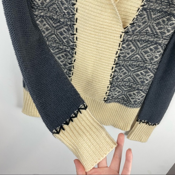 BKE Womens Shawl Knit Hooded Sweater Sz Medium Aztec Ribbed Boho Western - Picture 5 of 12